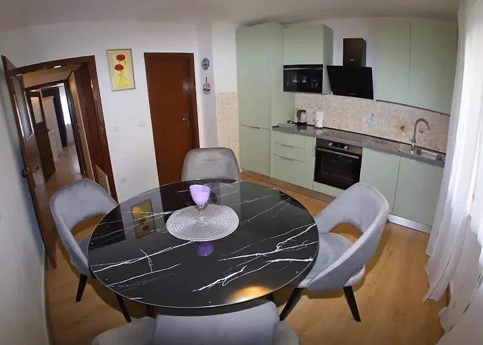 Апартаменти B&k *